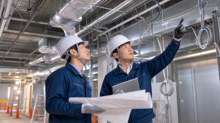 設備施工管理の現場